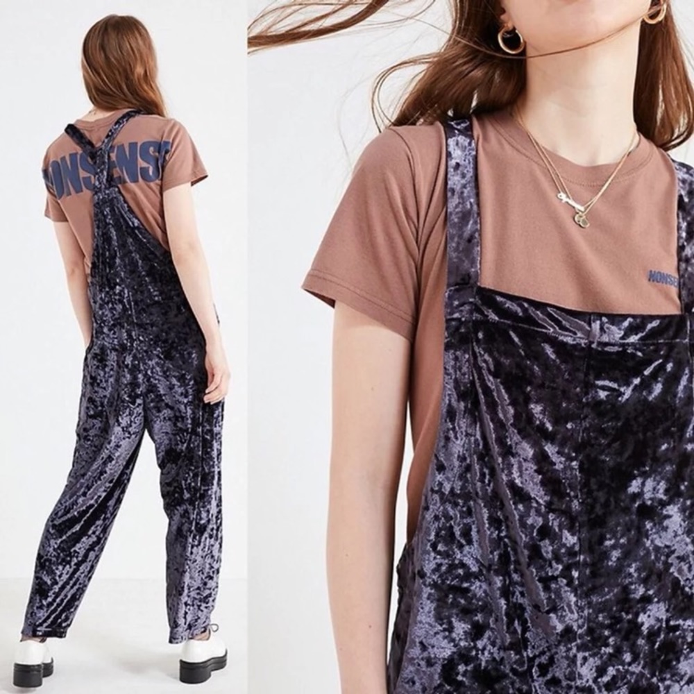 SO SOFT☁️UO Luxe Relaxed Velvet Overall - Picture 2 of 3